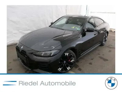 Gebraucht BMW 440 M Sport 374 PS (275 kW) 2025 Saphirschwarz metallic Coupé