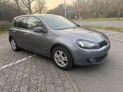 Gebraucht VW Golf VII Match 105 PS (77 kW) 2012 Grau Limousine