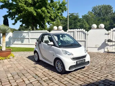 Gebraucht Smart ForTwo Cabrio 71 PS (52 kW) 2013 Weiß Cabrio