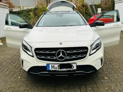 Gebraucht Mercedes GLA220 177 PS (130 kW) 2017 Weiß SUV