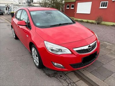 Gebraucht Opel Astra 87 PS (63 kW) 2010 Rot Limousine