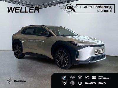 Silber Neu 2025 Toyota bZ4X SUV | 43.490 € (Etwas zu teuer)