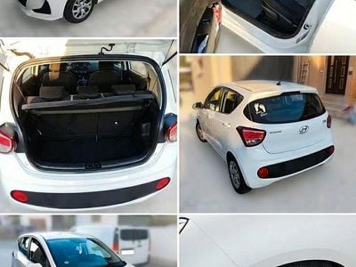Gebraucht Hyundai i10 67 PS (49 kW) 2017 Weiß Kleinwagen