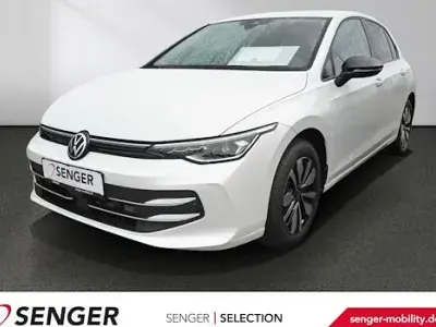 Gebraucht VW Golf VIII Goal 150 PS (110 kW) 2025 Weiß Limousine
