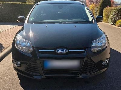 Gebraucht Ford Focus 116 PS (85 kW) 2013 Schwarz Kombi