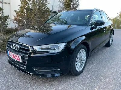 Gebraucht Audi A3 Sport 122 PS (89 kW) 2013 Schwarz Limousine
