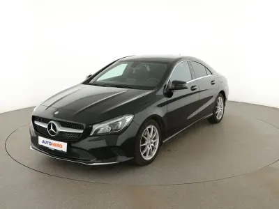 Gebraucht Mercedes CLA180 Urban 122 PS (89 kW) 2017 Schwarz Limousine