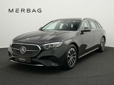 Grau Gebraucht 2024 Mercedes E200 Avantgarde Limousine | 47.490 € (Fairer Preis)