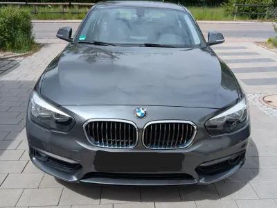 Gebraucht BMW 118 Advantage 136 PS (100 kW) 2016 Grau Kleinwagen
