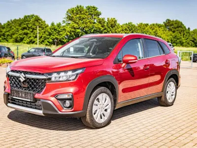 Neu Suzuki SX4 S-Cross Comfort 110 PS (80 kW) 2026 Energetic red pearl metallic SUV