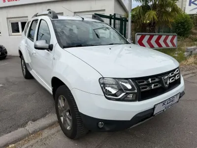 Gebraucht Dacia Duster Lauréate 110 PS (80 kW) 2015 Weiß SUV