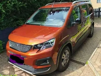 Gebraucht Peugeot Rifter GT 131 PS (96 kW) 2022 Braun Van / Kleinbus