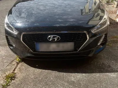 Gebraucht Hyundai i30 120 PS (88 kW) 2017 Schwarz Limousine