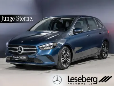 Gebraucht Mercedes B200 Progressive 150 PS (110 kW) 2022 Blau Van / Kleinbus
