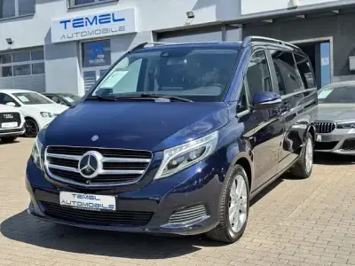 Gebraucht Mercedes V250 Avantgarde 190 PS (139 kW) 2015 Blau Van / Kleinbus