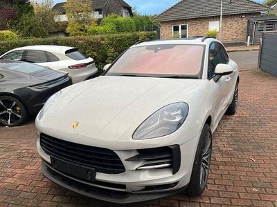 Neu Porsche Macan 245 PS (180 kW) 2026 Grau SUV