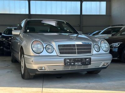 Mercedes E240