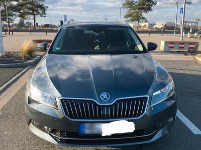 Gebraucht Skoda Superb 190 PS (139 kW) 2017 Grau Kombi
