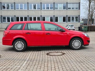 Gebraucht Opel Astra 110 PS (80 kW) 2010 Rot Kombi