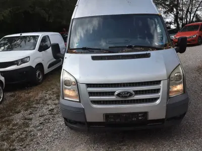Gebraucht Ford Transit Trend 140 PS (102 kW) 2012 Silber Van