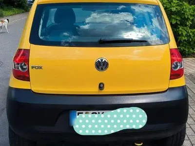 Gebraucht VW Fox 54 PS (39 kW) 2008 Gelb Kleinwagen