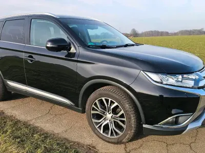Gebraucht Mitsubishi Outlander 150 PS (110 kW) 2018 Schwarz SUV