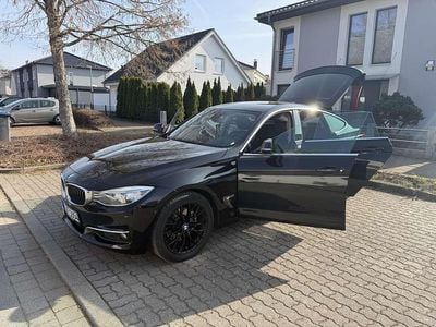Gebraucht BMW 330 Sport Line 258 PS (189 kW) 2015 Limousine