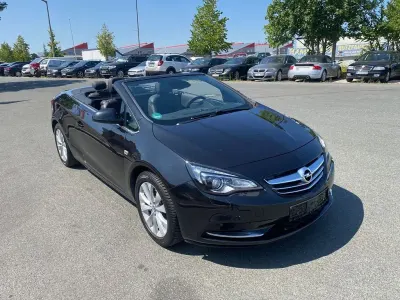 Gebraucht Opel Cascada Innovation 165 PS (121 kW) 2015 Schwarz Cabrio