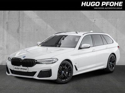 Gebraucht BMW 530 M Sport 286 PS (210 kW) 2021 Alpinweiss iii Kombi