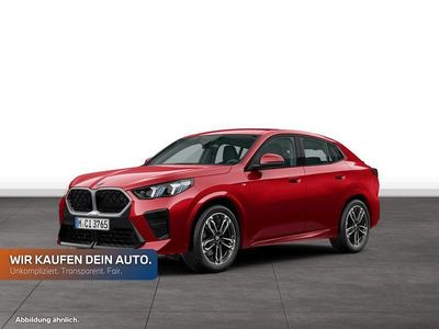Gebraucht BMW X2 Luxury Line 156 PS (114 kW) 2025 Fire red metallic SUV