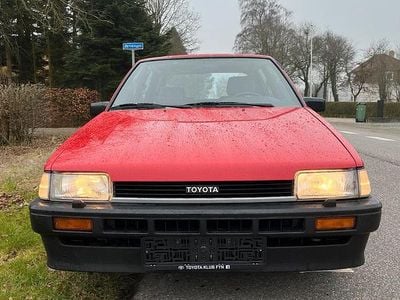Rot Gebraucht 1986 Toyota Corolla Kleinwagen | 9.300 €
