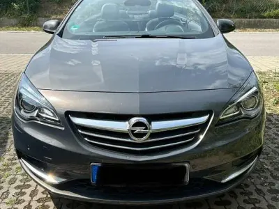 Gebraucht Opel Cascada Innovation 165 PS (121 kW) 2015 Grau Cabrio