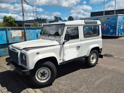Gebraucht Land Rover Defender 122 PS (89 kW) 2006 Weiß SUV