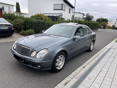 Mercedes E200