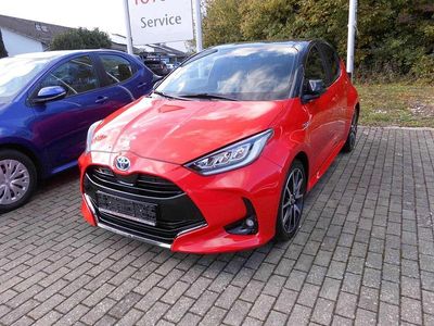 Gebraucht Toyota Yaris Hybrid Edition 92 PS (67 kW) 2021 Rot Limousine