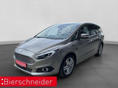Gebraucht Ford S-MAX Titanium 160 PS (117 kW) 2017 Silber Van / Kleinbus
