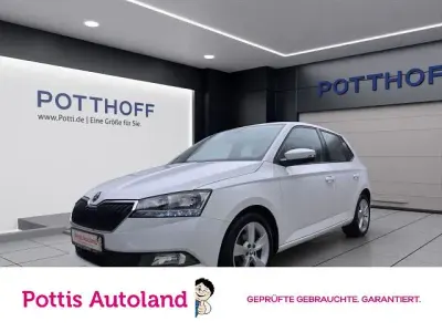 Gebraucht Skoda Fabia Cool Plus 60 PS (44 kW) 2021 Weiß Kleinwagen