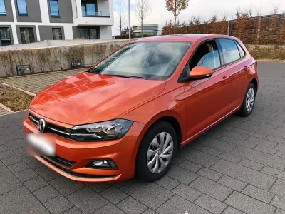 Gebraucht VW Polo Comfortline 65 PS (47 kW) 2019 Orange Kleinwagen