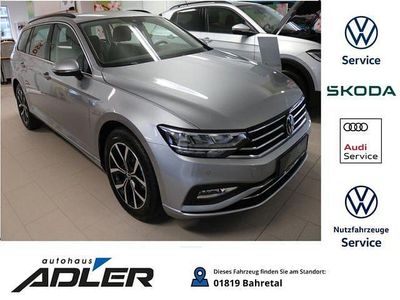 Silber Gebraucht 2023 VW Passat Business Kombi | 33.986 € (Teuer)