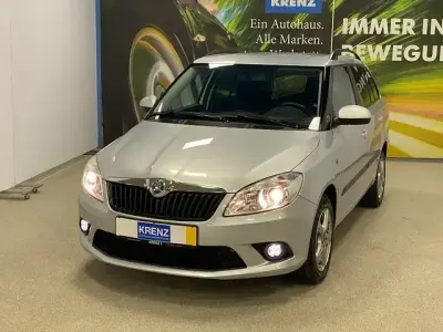 Gebraucht Skoda Fabia Ambition 105 PS (77 kW) 2014 Silber Kombi
