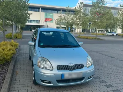 Gebraucht Toyota Yaris 87 PS (63 kW) 2005 Blau Kleinwagen