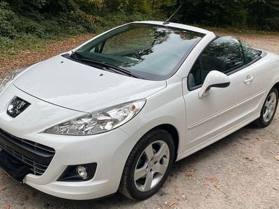 Gebraucht Peugeot 207 CC Premium 120 PS (88 kW) 2011 Weiß Cabrio