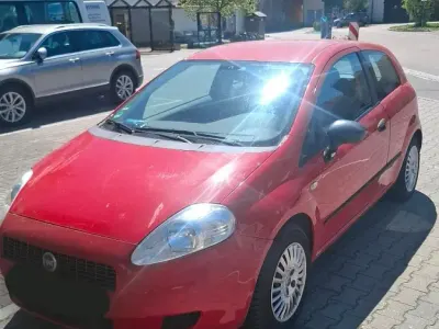 Usata Fiat Punto 67 CV (49 kW) 2007 Rosso Utilitaria
