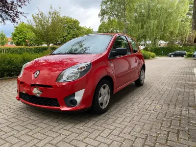 Gebraucht Renault Twingo 75 PS (55 kW) 2011 Rot Kleinwagen