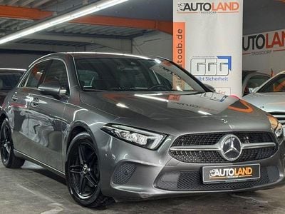 Gebraucht Mercedes A180 136 PS (100 kW) 2020 Mountaingrau Limousine