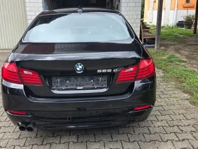 Gebraucht BMW 525 Luxury Line 218 PS (160 kW) 2014 Schwarz Limousine