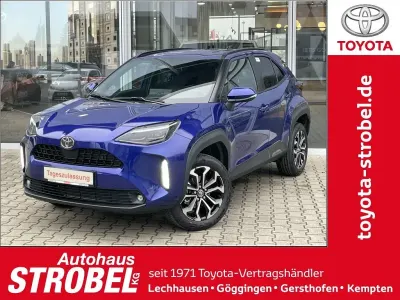 Neu Toyota Yaris Cross 131 PS (96 kW) 2026 Juniper blue metallic SUV