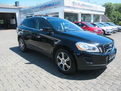Gebraucht Volvo XC60 Summum 163 PS (119 kW) 2011 Schwarz SUV