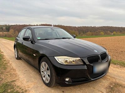Second-hand BMW 318 143 CP (105 kW) 2009 Negru Berlinǎ