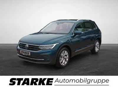 Gebraucht VW Tiguan Move 150 PS (110 kW) 2024 Blau (nightshade blue metallic) SUV